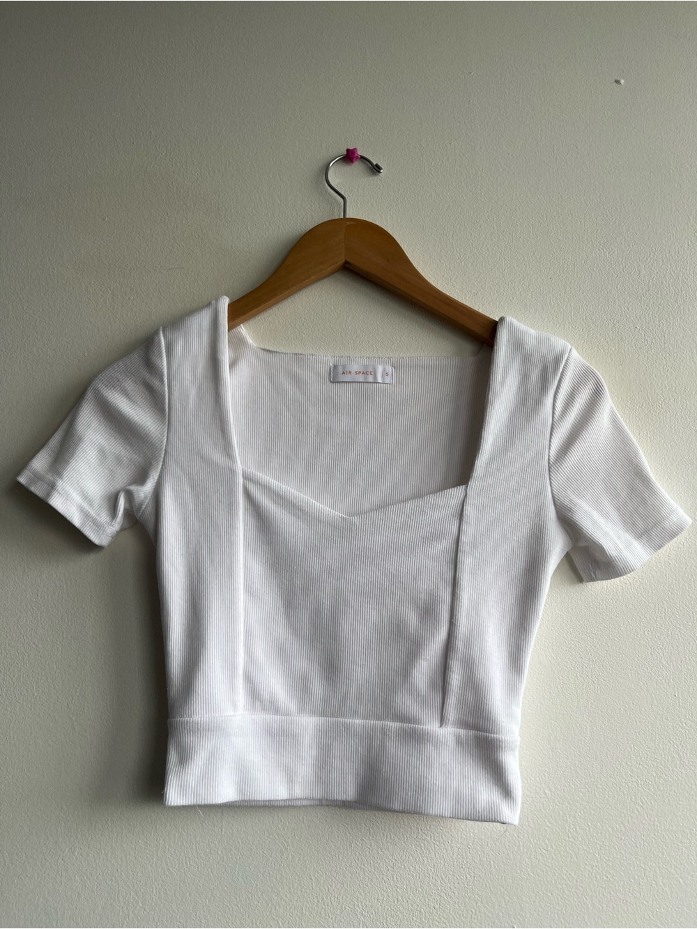 Air Space White Ribbed Sweetheart Neck Crop Top | Y2K Clean Girl Baby Tee | Sz S